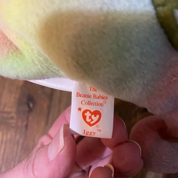RARE Ty Beanie Baby - Iggy the Iguana with Tie Dye Fabric & Tag Errors - Picture 8 of 11